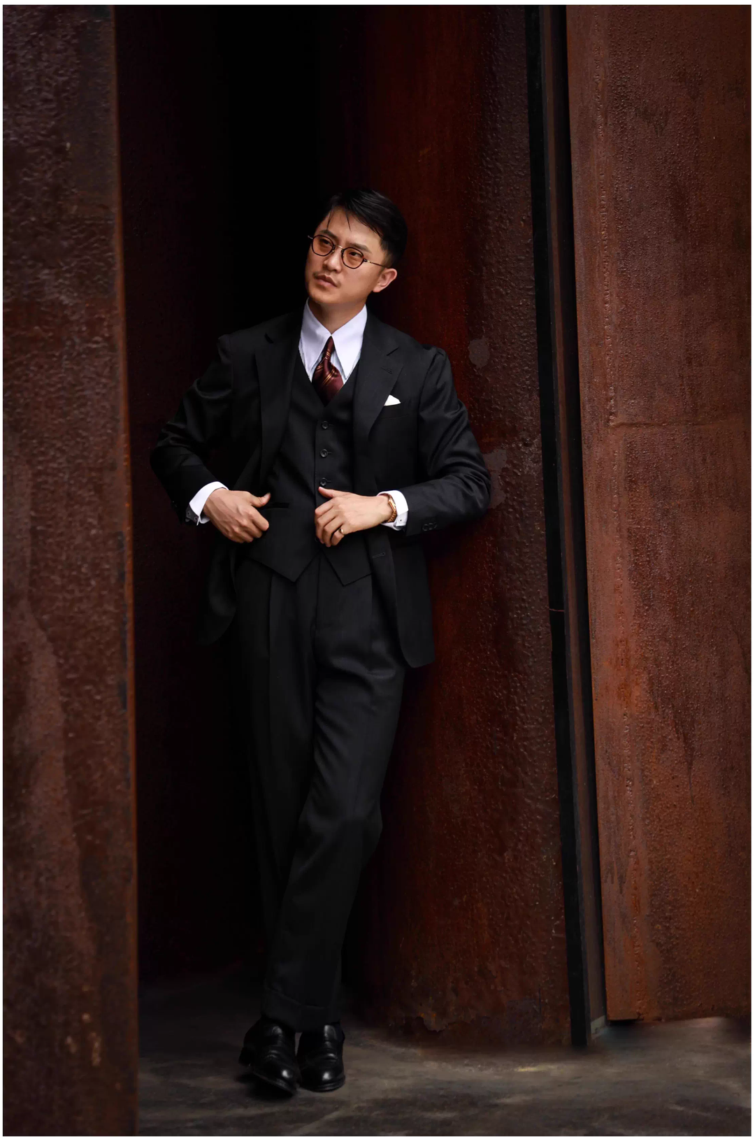 Fashion Men's 3 Pieces Flat Peak Lapel Tuxedos For Party (Blazer+vest+Pants) mens event wear