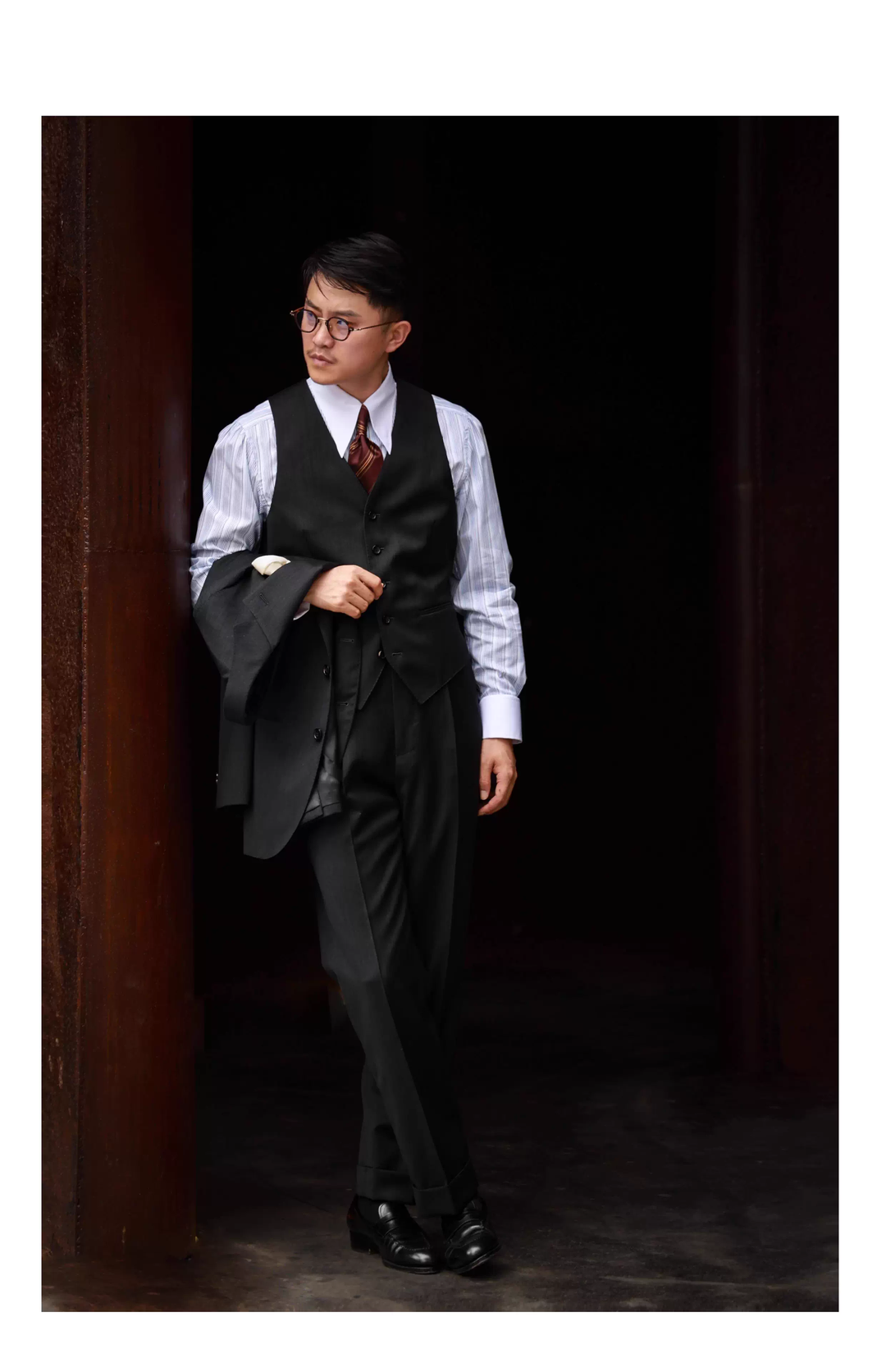 Fashion Men's 3 Pieces Flat Peak Lapel Tuxedos For Party (Blazer+vest+Pants) mens event wear