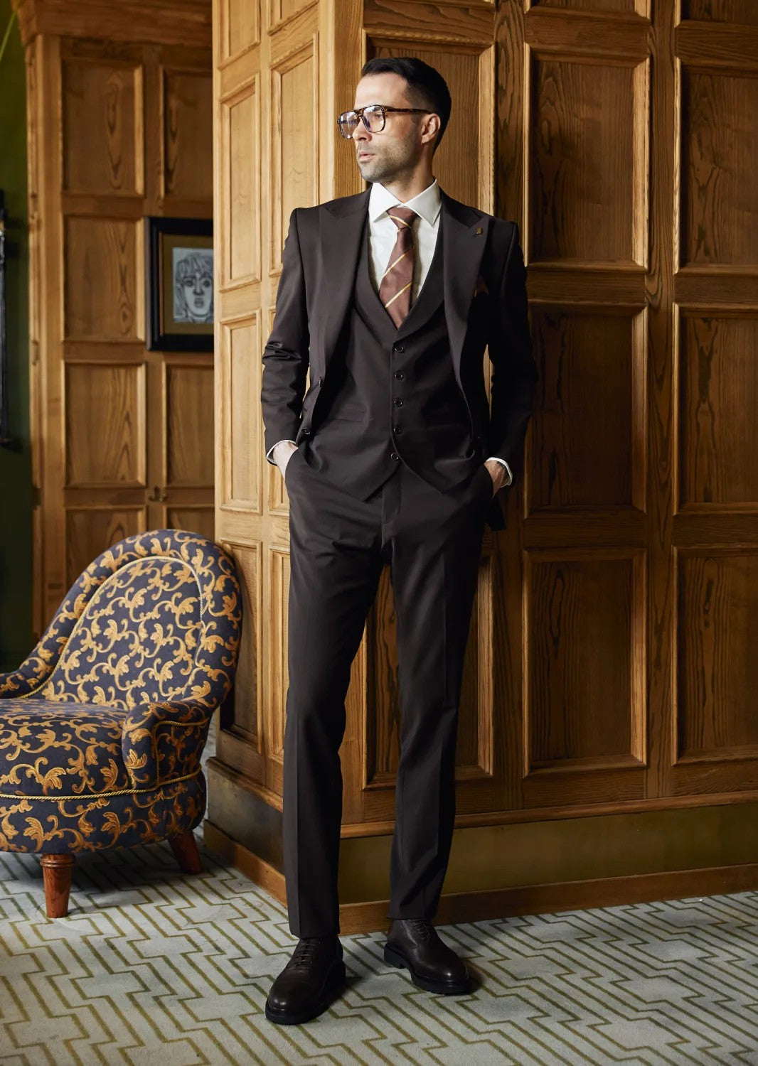 Fashion Men's 3 Pieces Flat Peak Lapel Tuxedos For Party (Blazer+vest+Pants) mens event wear