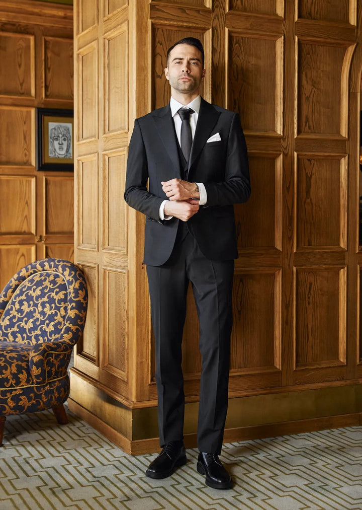 Fashion Men's 3 Pieces Flat Peak Lapel Tuxedos For Party (Blazer+vest+Pants) mens event wear