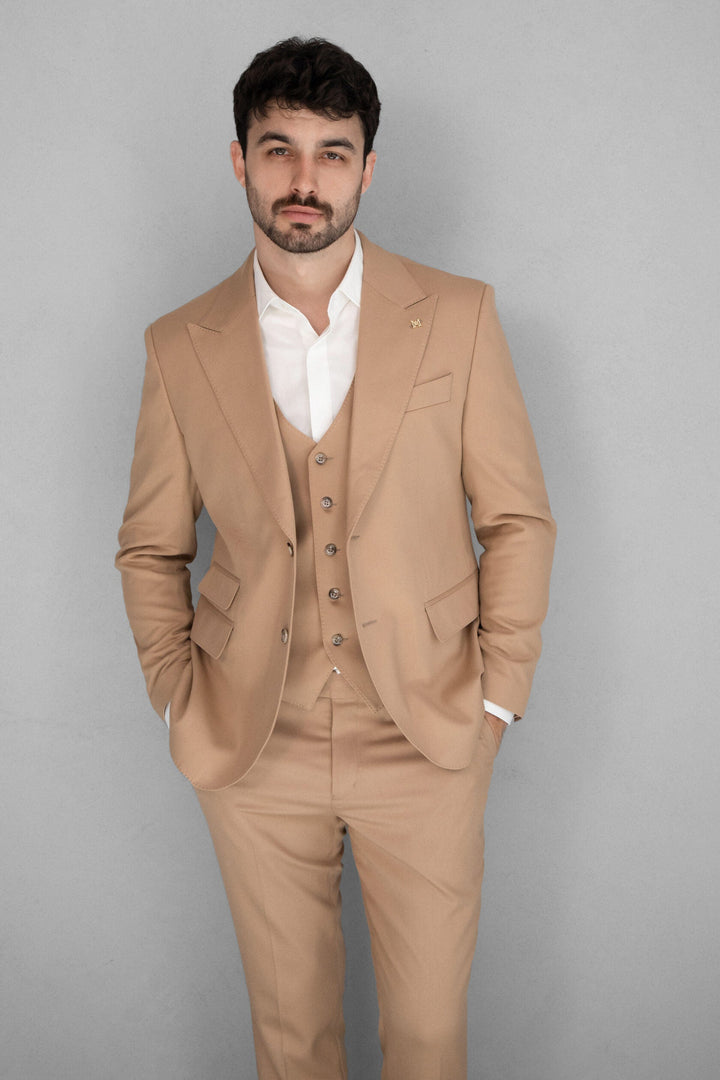 Fashion Men's 3 Pieces Flat Peak Lapel Tuxedos For Party (Blazer+vest+Pants) mens event wear