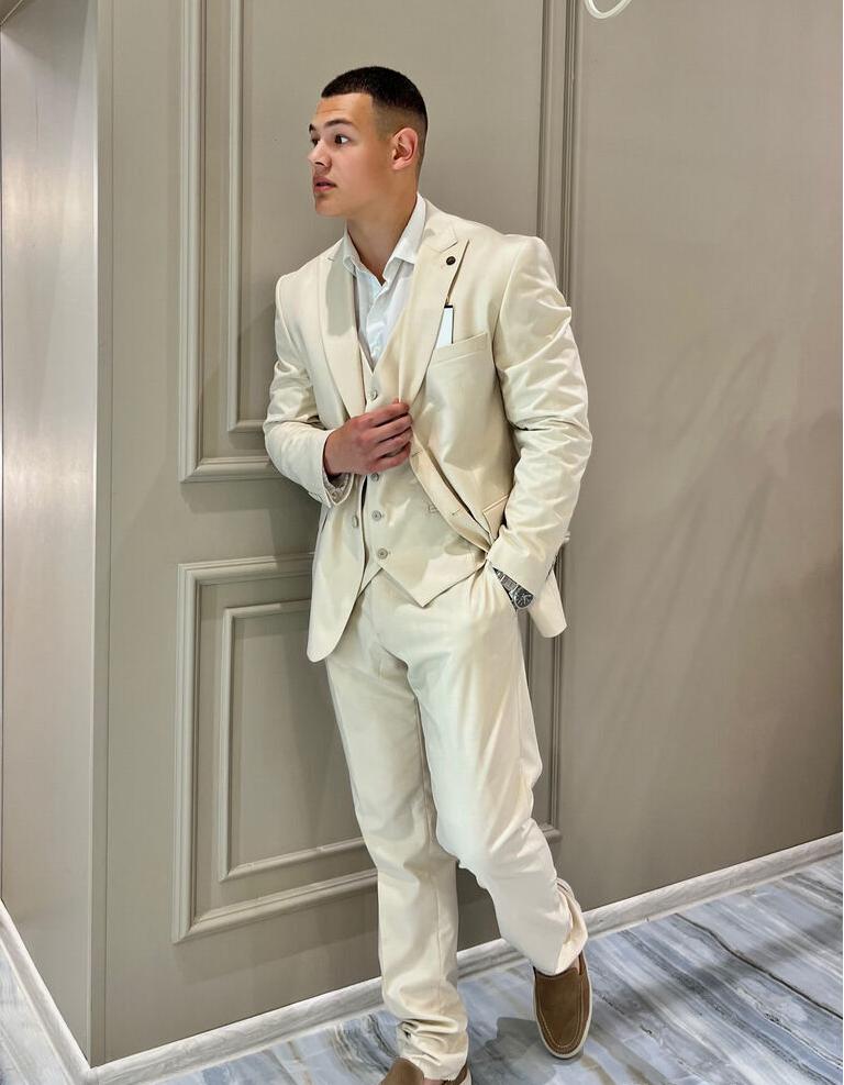 Fashion Men's 3 Pieces Flat Peak Lapel Tuxedos For Party (Blazer+vest+Pants) mens event wear