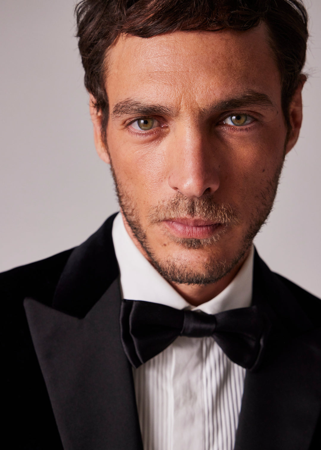 Fashionable Men's 2-piece Suit Velvet Peak Lapel Wedding Suit (Blazer+Pants) mens event wear