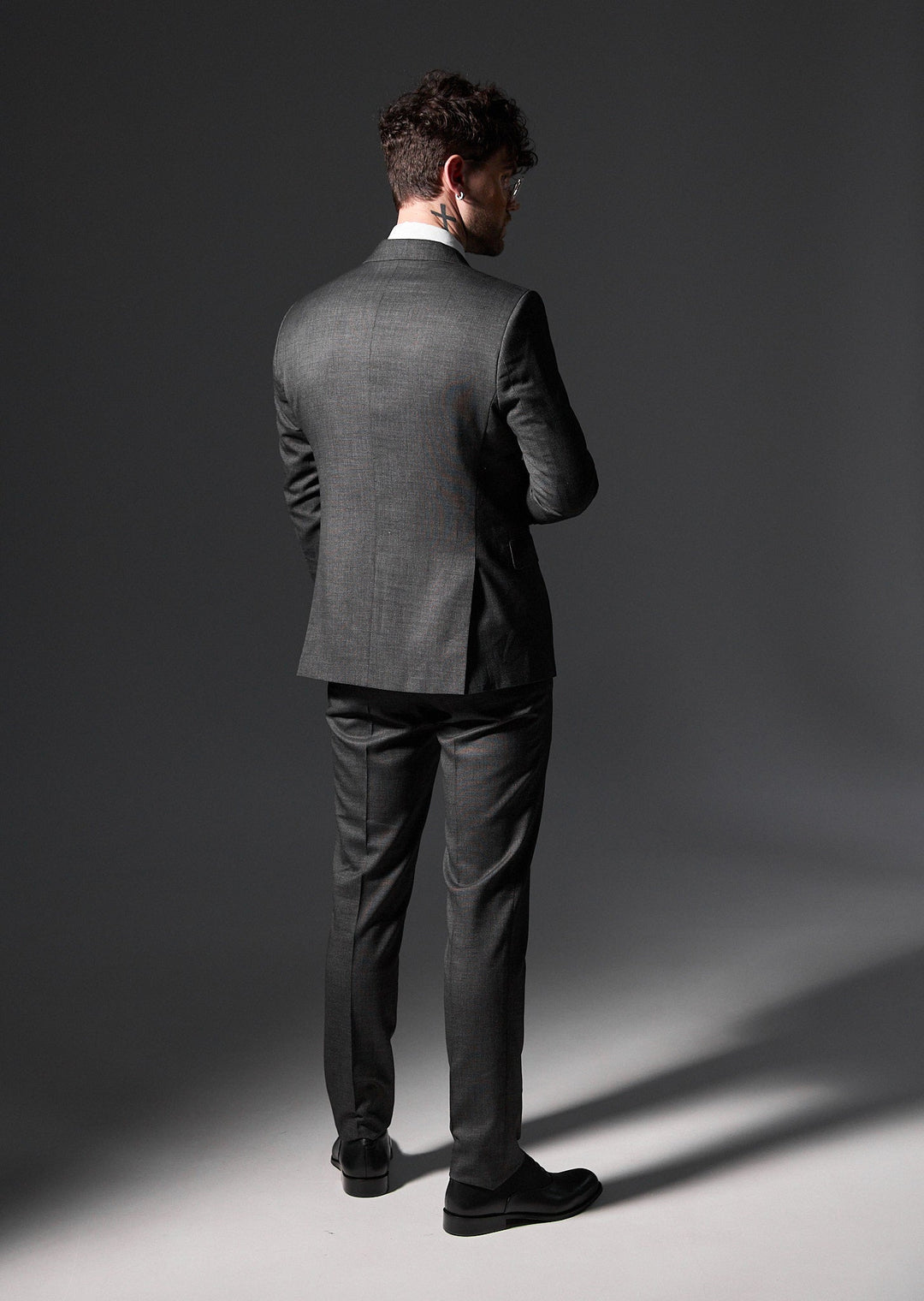 Formal 2 Pieces Mens Suit Flat Peak Lapel Tuxedos For Wedding (Blazer+Pants) mens event wear