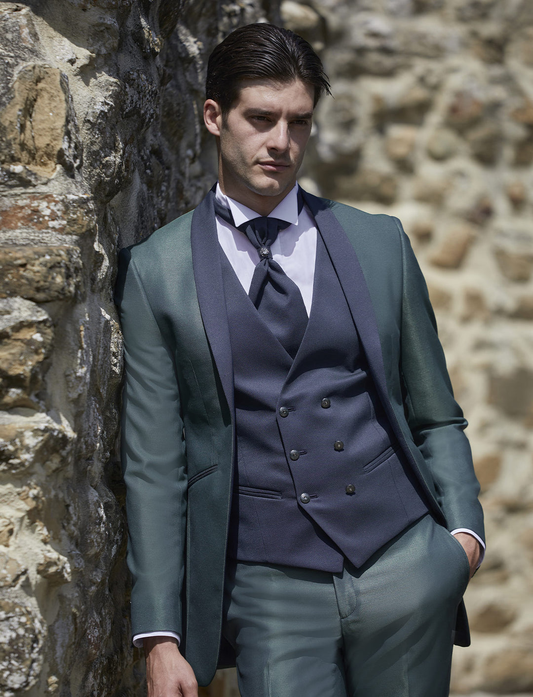 Formal 3 Pieces Mens Suit Flat Shawl Lapel Tuxedos (Blazer+vest+Pants) mens event wear