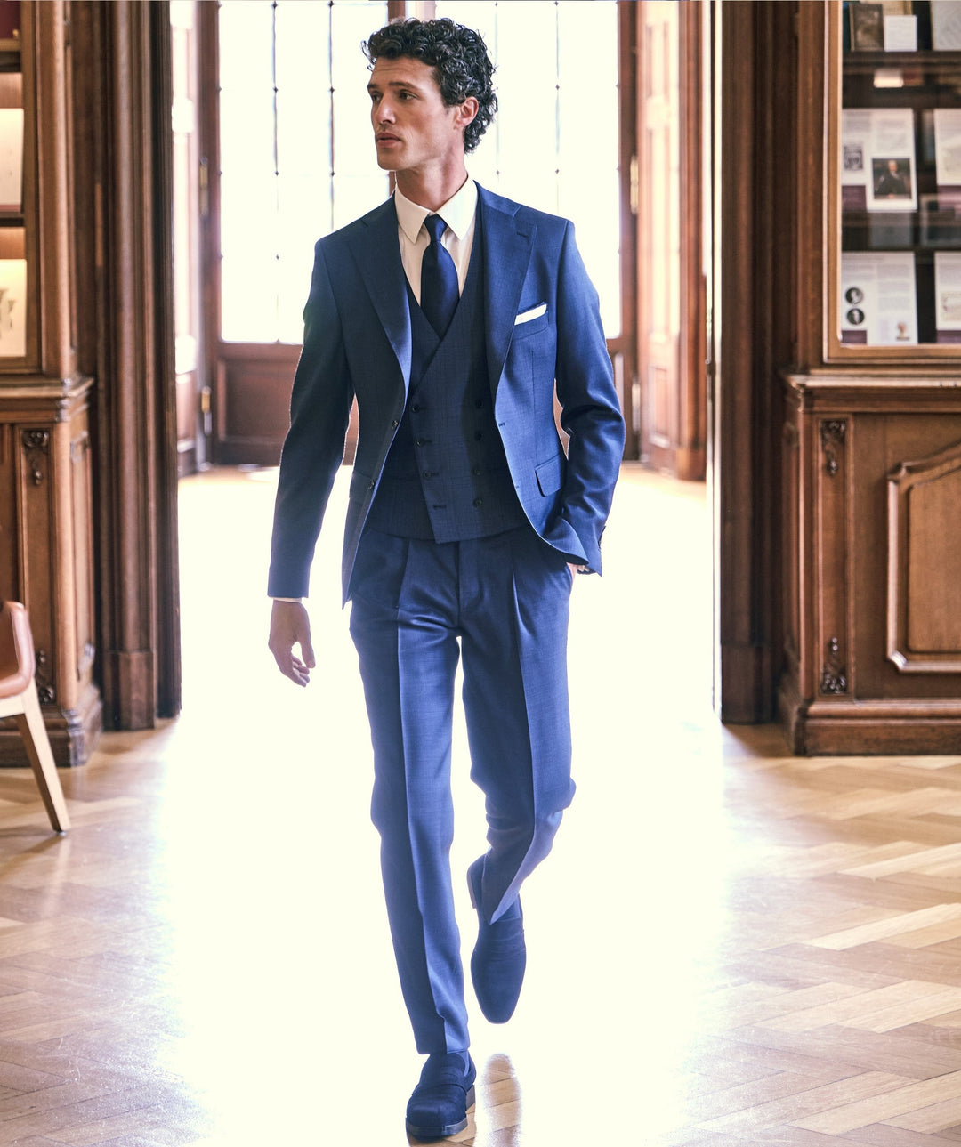 Formal Men's Suits Slim Fit 3 Pieces Notch Lapel Tuxedos (Blazer+Vest+ Pant) mens event wear