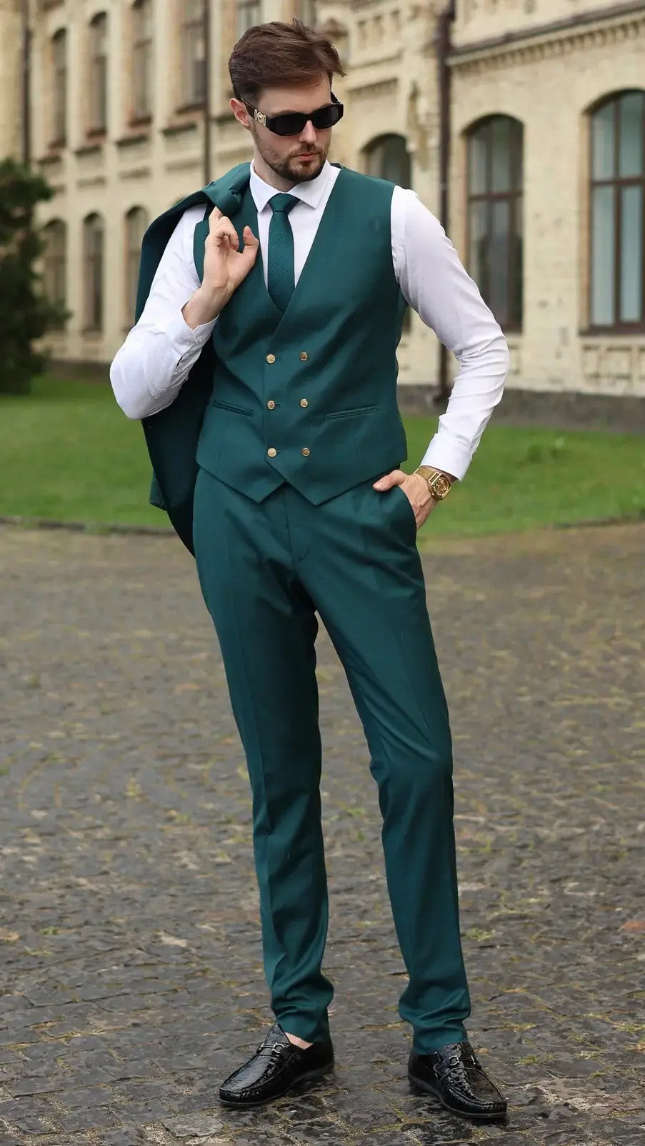 Formal Men's Suits Slim Fit 3 Pieces Peak Lapel Tuxedos (Blazer+Vest+ Pant) mens event wear