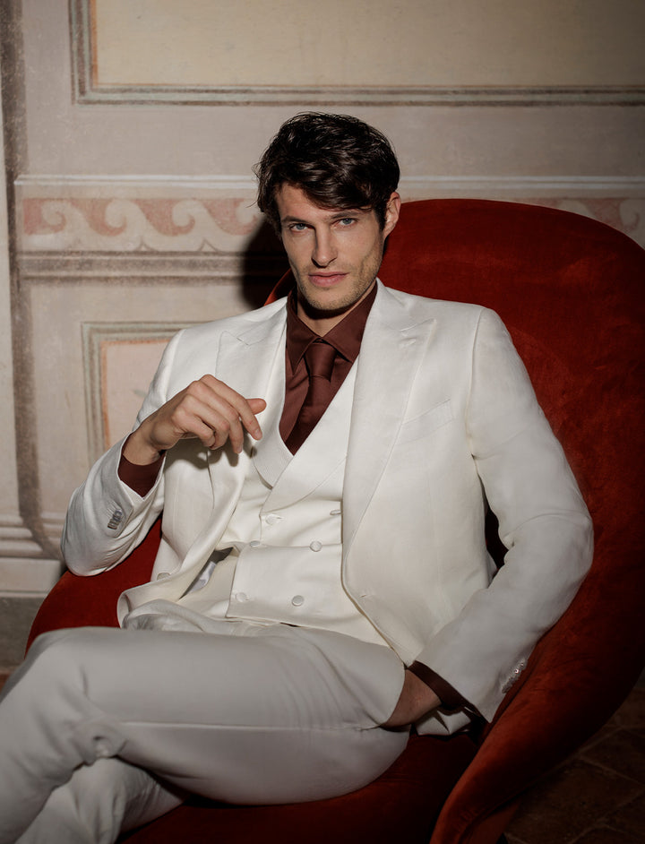 Formal Men's Suits Slim Fit 3 Pieces Peak Lapel Tuxedos (Blazer+Vest+ Pant) mens event wear