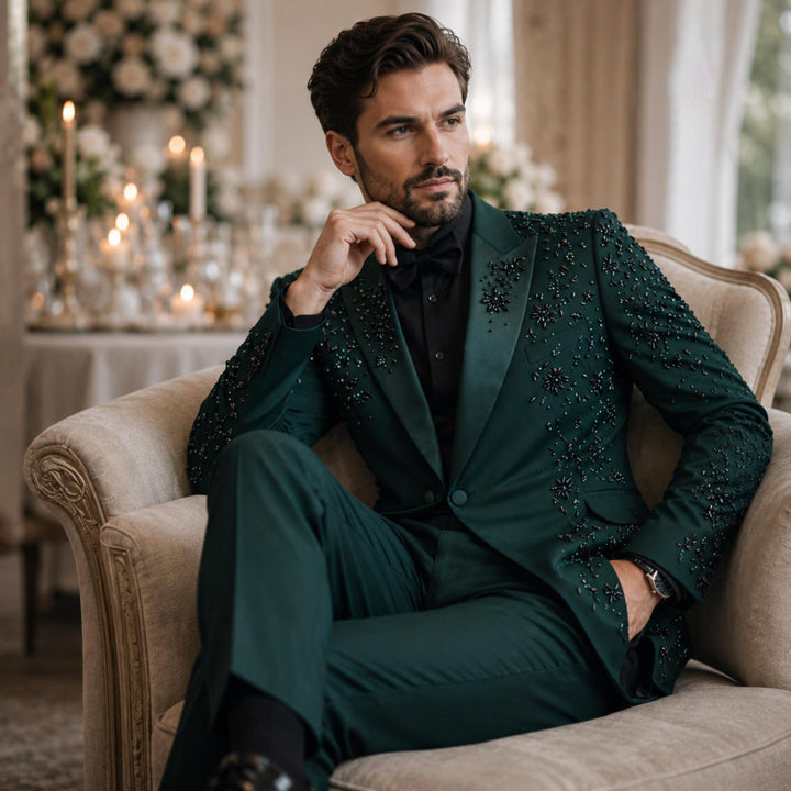 Fashion Hunt Green And Diamond Peak Lapel 2 Pieces Men Suit