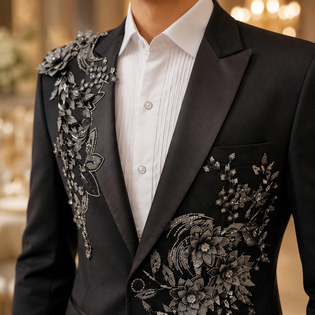 Fashion Black And Diamond Peak Lapel 2 Pieces Men Suit