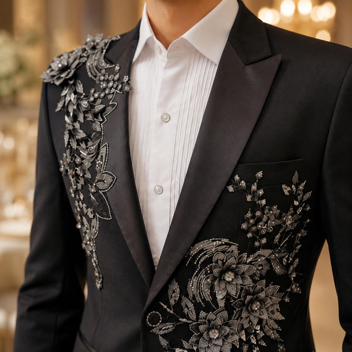 Fashion Black And Diamond Peak Lapel 2 Pieces Men Suit