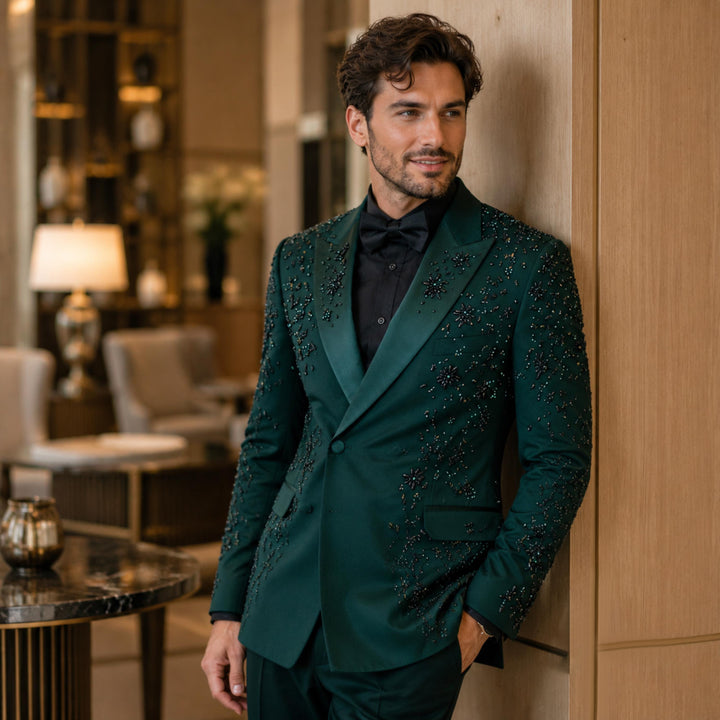 Fashion Hunt Green And Diamond Peak Lapel 2 Pieces Men Suit
