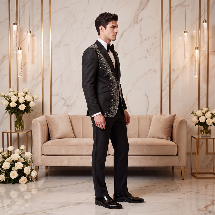 Fashion Black And Diamond Peak Lapel 3 Pieces Men Suit