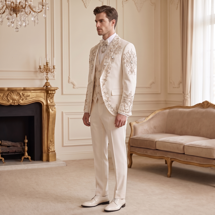 Luxury White Peak Lapel Embroidered Diamond 3 Pieces Men Suit For Wedding