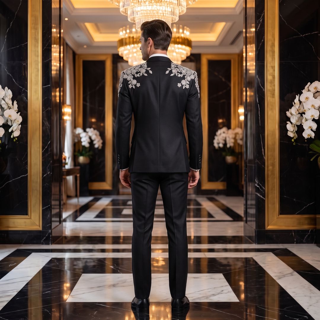 Luxury Black Mens Suit In Beaded 2 Pieces Suit With Peak Lapel For Prom