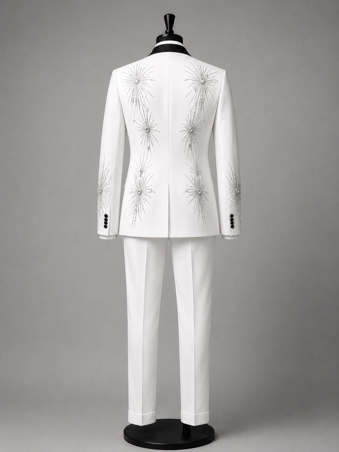 Luxury White Peak Lapel Diamond 2 Pieces Men Suit With Black Embroidered Cape