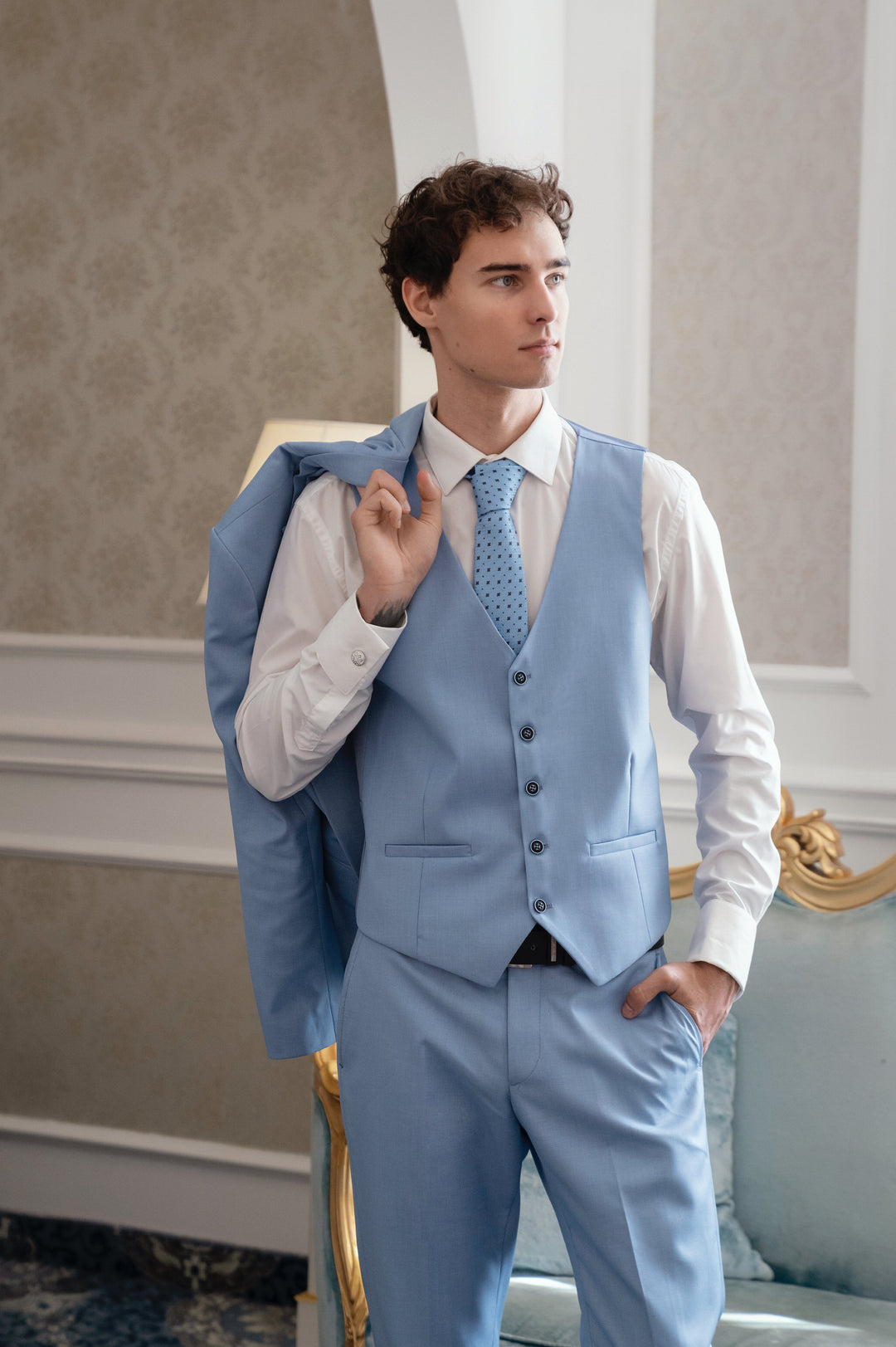 Fashion 3 Pieces Mens Suit Flat Peak Lapel Tuxedos (Blazer+vest+Pants) mens event wear