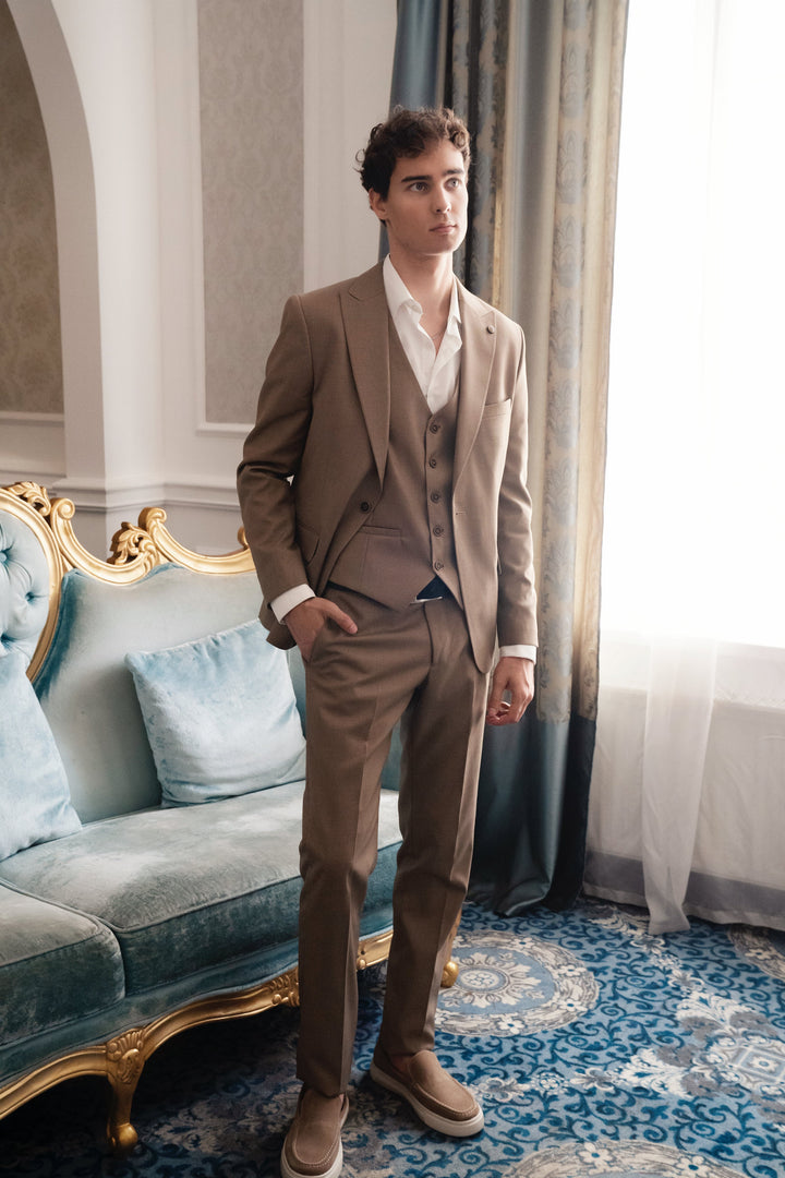 Fashion Men's 3 Pieces Flat Peak Lapel Tuxedos For Party (Blazer+vest+Pants) mens event wear