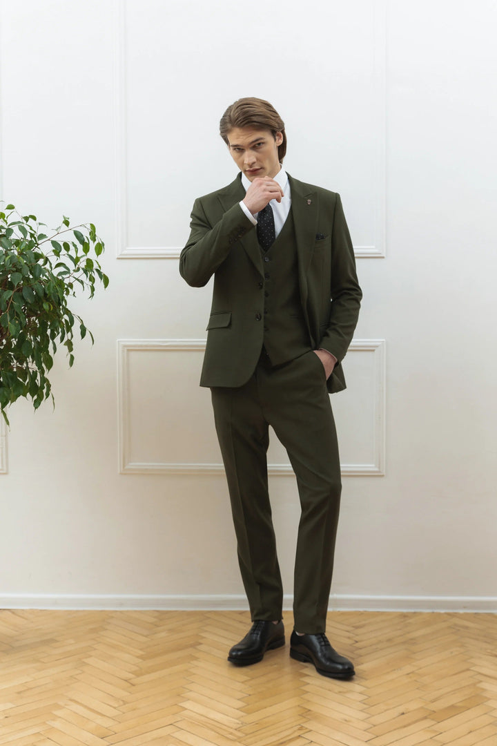Fashion Men's 3 Pieces Flat Peak Lapel Tuxedos For Party (Blazer+vest+Pants) mens event wear