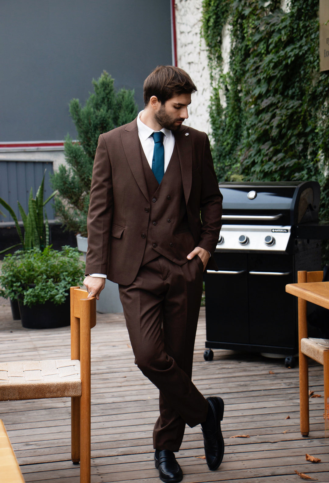Fashion Men's Suits 3 Pieces Peak Lapel Tuxedos (Blazer+Vest+ Pant) mens event wear