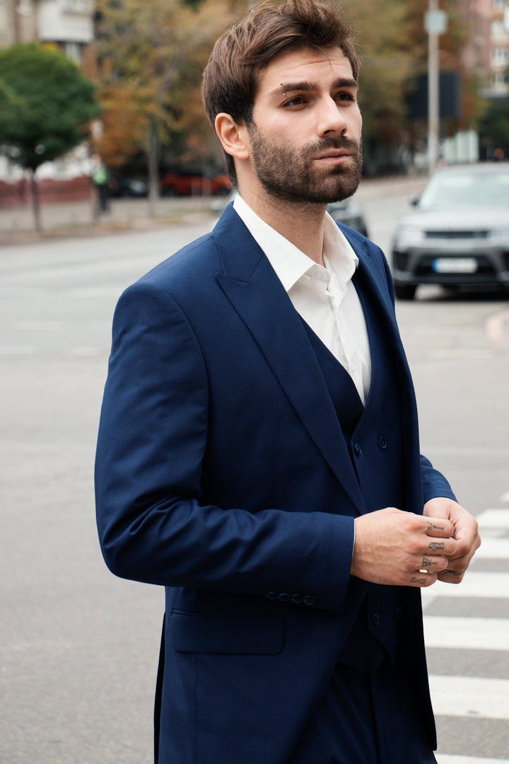Formal Men's Suits Slim Fit 3 Pieces Peak Lapel Tuxedos (Blazer+Vest+ Pant) mens event wear