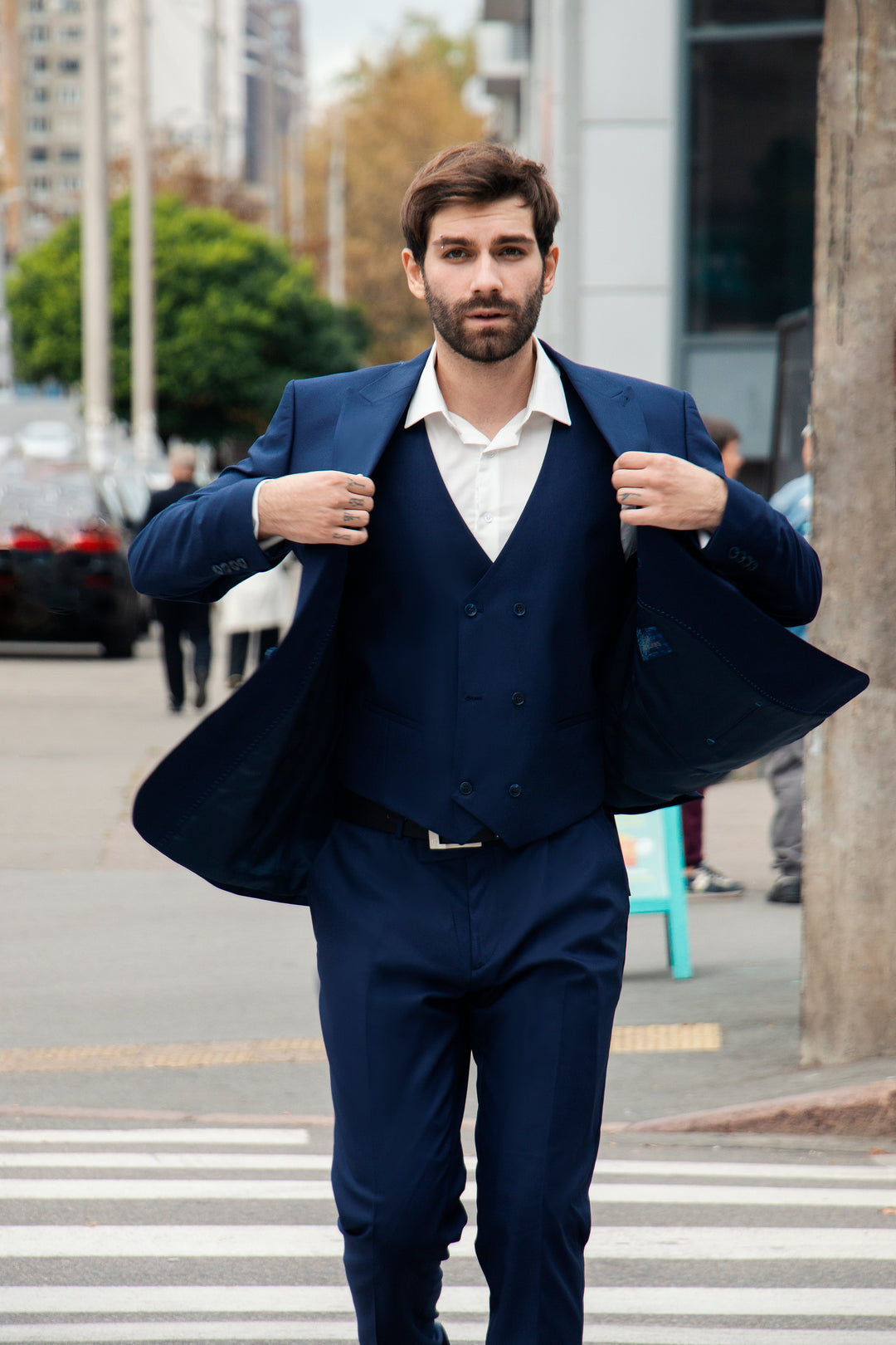Formal Men's Suits Slim Fit 3 Pieces Peak Lapel Tuxedos (Blazer+Vest+ Pant) mens event wear