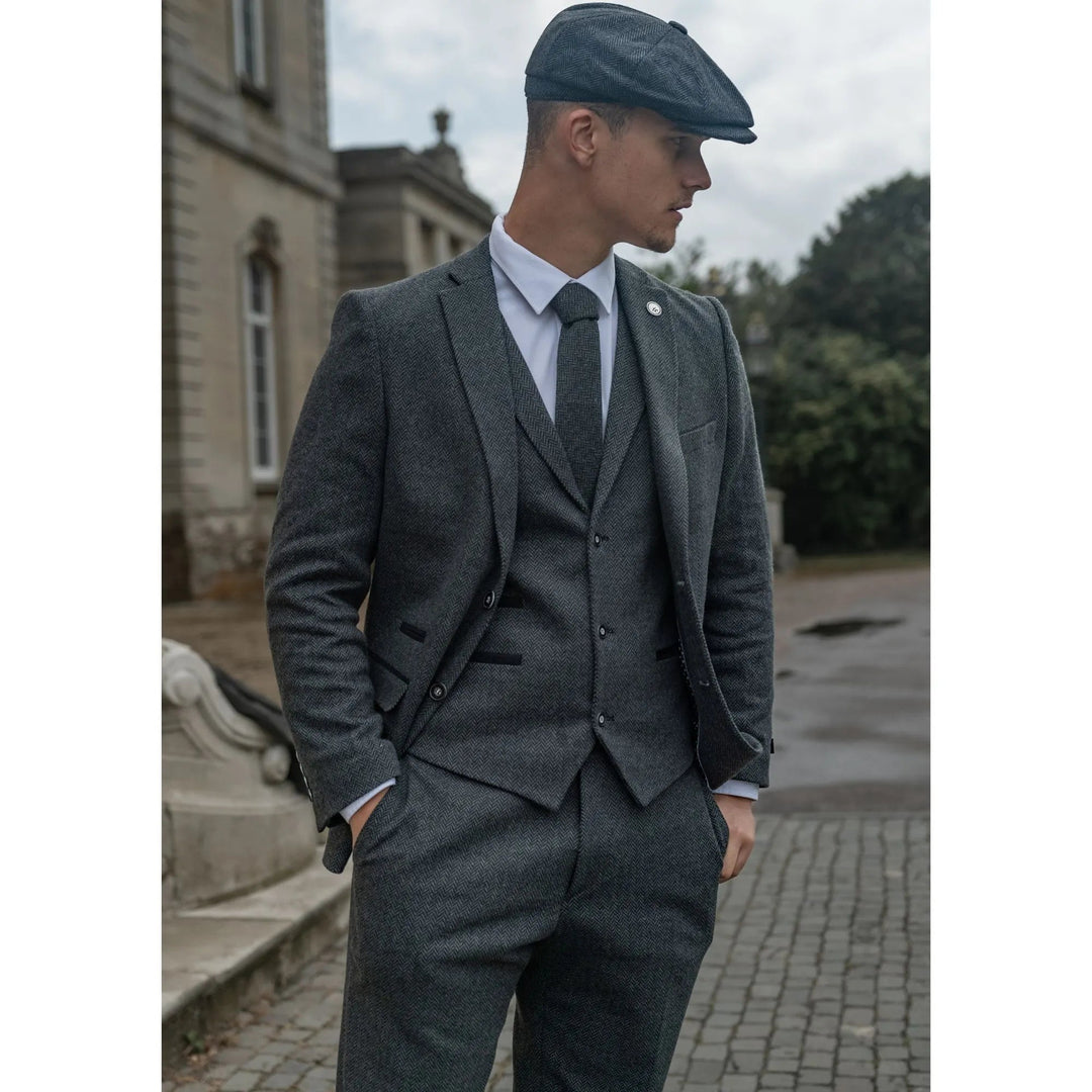 Vintage Classical 3 Pieces Mens Suit Herringbone Tweed Notch Lapel Tuxedos (Blazer+vest+Pants) mens event wear